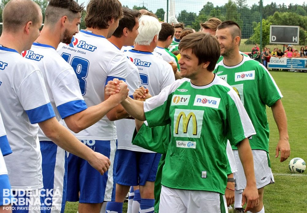 Fotbalová exhibice hvězd v Roudném