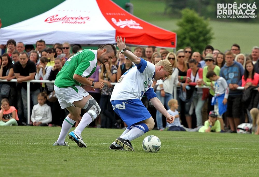 Fotbalová exhibice hvězd v Roudném