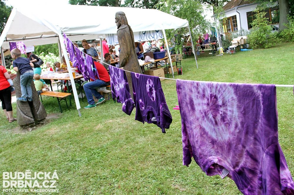 Batikovaná trička