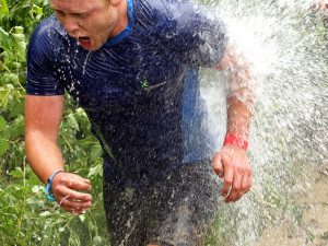 Extrémní překážkový běh Army run