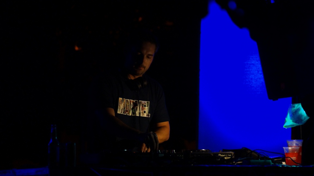 DJ Akvamen + VIBESorchestra