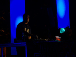 DJ Akvamen + VIBESorchestra