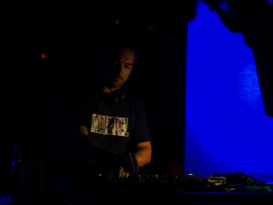 DJ Akvamen + VIBESorchestra