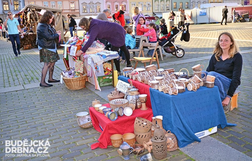 Švestkové trhy na náměstí Přemysla Otakara II.