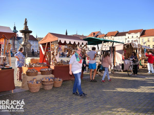 Švestkové trhy na náměstí Přemysla Otakara II.