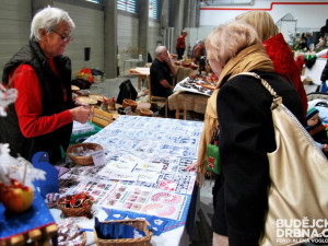 Zakoupit můžete i ručně vyráběné výrobky