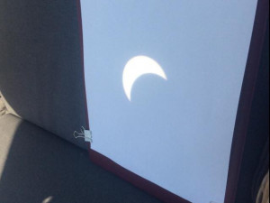 Částečné zatmění Slunce. Foto: Elena Dacheva