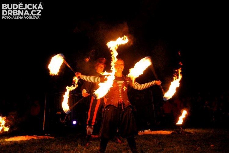 Závěrečná ohňová show