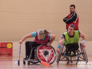 Soustředění florbalové reprezentace vozíčkářů