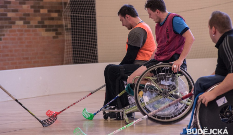 Soustředění florbalové reprezentace vozíčkářů