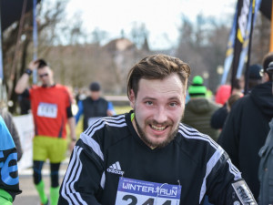Winter Run se zúčastnila početná skupina běžeckých nadšenců