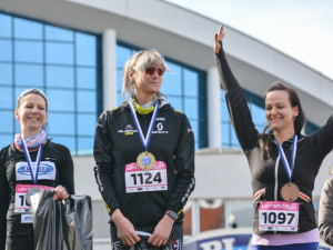 Winter Run se zúčastnila početná skupina běžeckých nadšenců