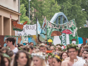 Majálesový průvod 2016