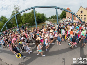 Majálesový průvod 2016