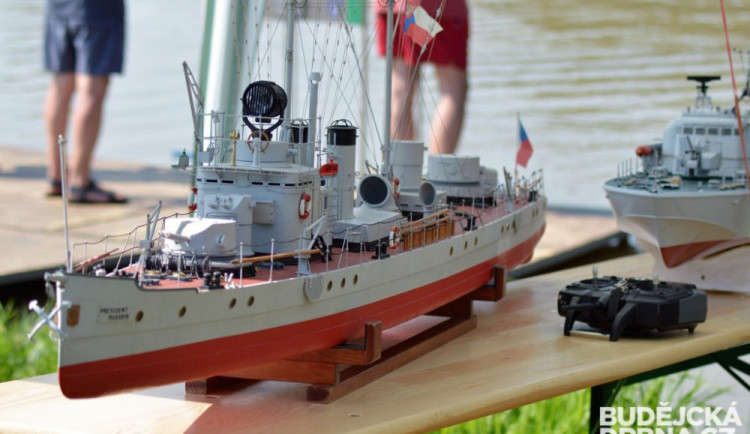 Mistrovství lodních modelářů v Borovanech
