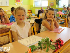 Předávání vysvědčení na konci školního roku 2015/2016