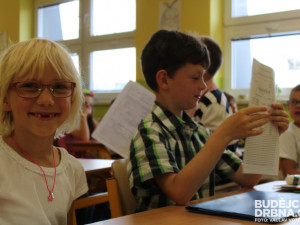 Předávání vysvědčení na konci školního roku 2015/2016