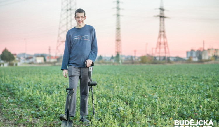 Detektorář Daniel Macek hledá historické cennosti