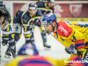 Motor porazil Ústí a v první třetině hrál ve speciálních dresech