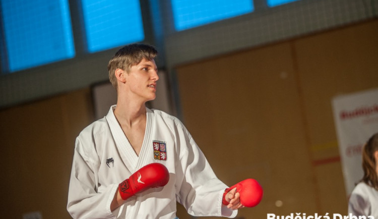 Exhibice TJ Karate České Budějovice a vyhlášení nejlepších závodníků za rok 2016