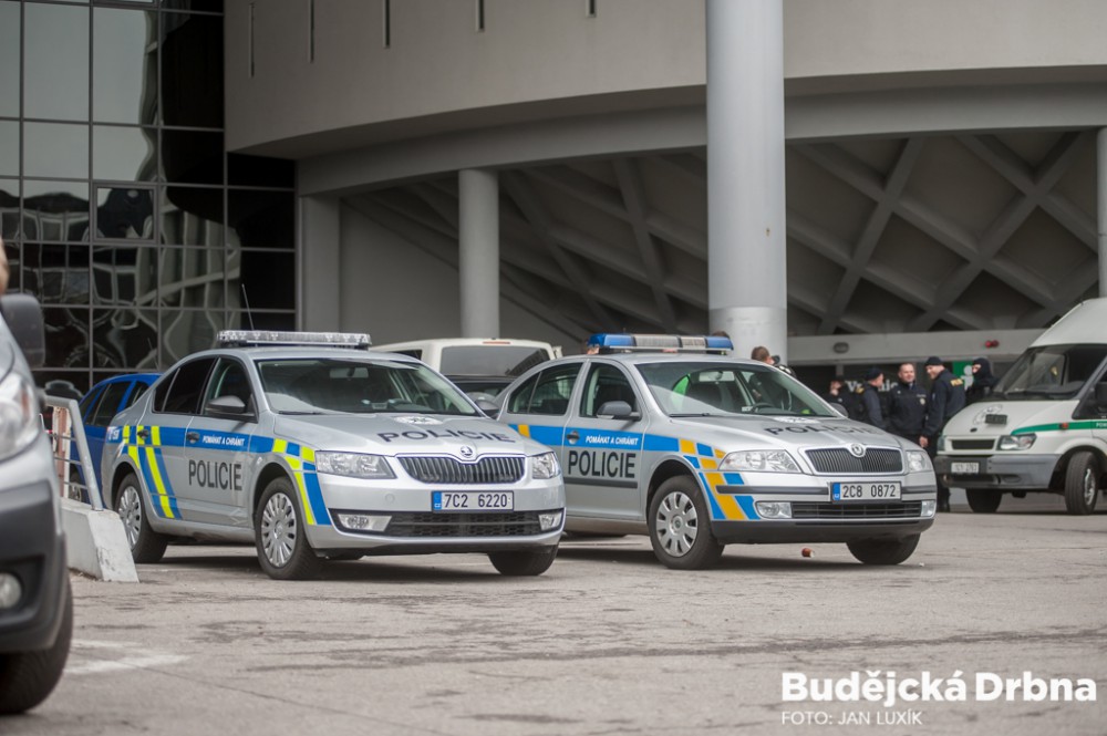 Policejní cvičení v Budvar aréně