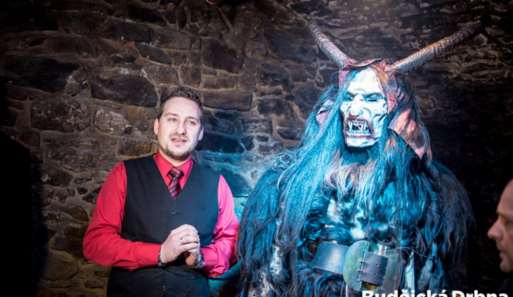 Do Galerie Krampus v Kaplici se opět vrátily alpské démonické bytosti