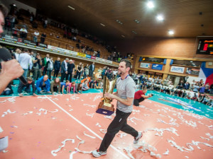 Jihostroj slaví po třech letech titul