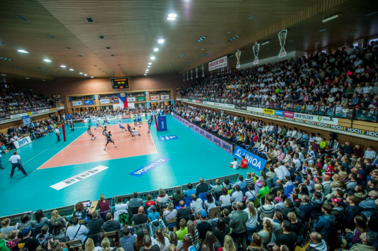 Jihostroj slaví po třech letech titul