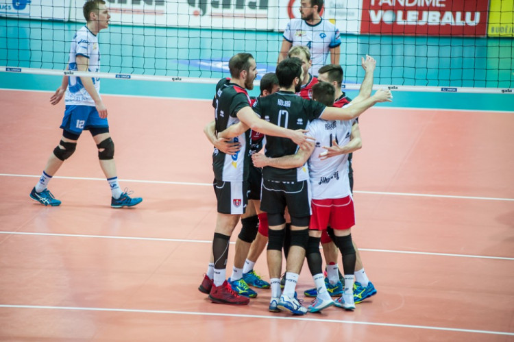 Jihostroj slaví po třech letech titul