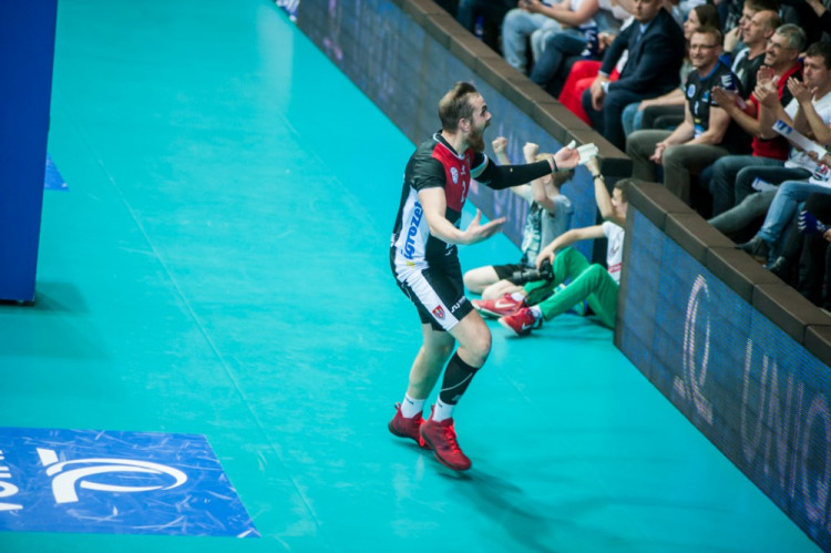 Jihostroj slaví po třech letech titul