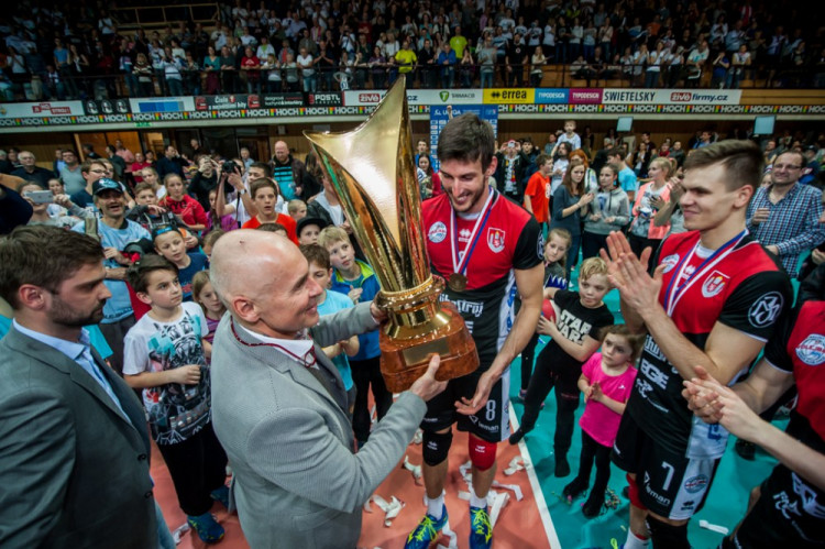 Jihostroj slaví po třech letech titul
