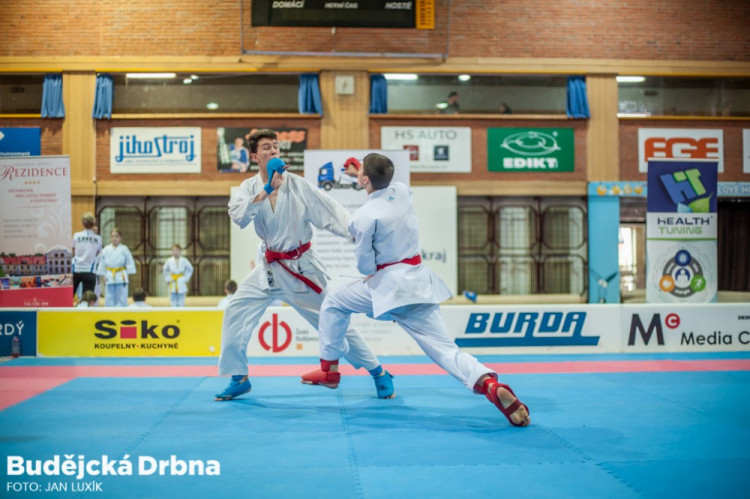 Sparing Camp 8