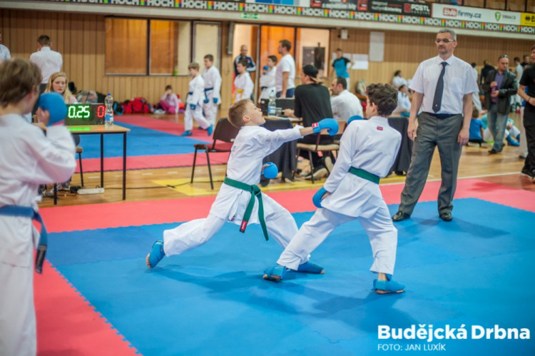 Sparing Camp 8