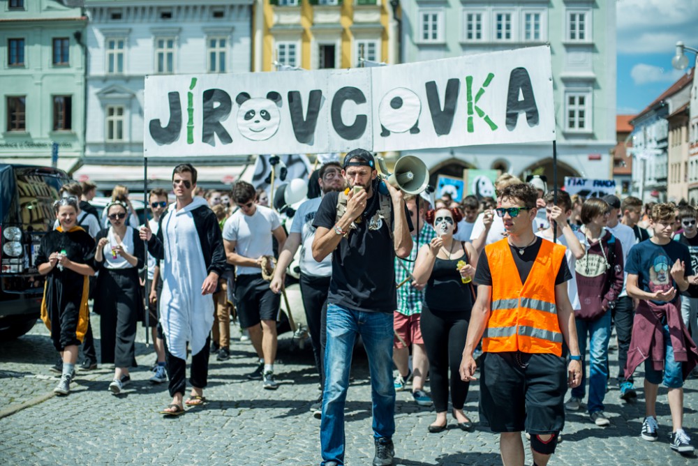 Majálesový průvod 2017