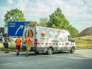 Úplná uzavírka silnice I/3