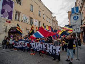 Průvod fanoušků Motoru