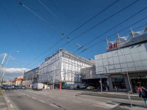 Slavnostní otevření nového IGY přilákalo stovky Budějčáků.