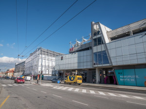 Slavnostní otevření nového IGY přilákalo stovky Budějčáků.