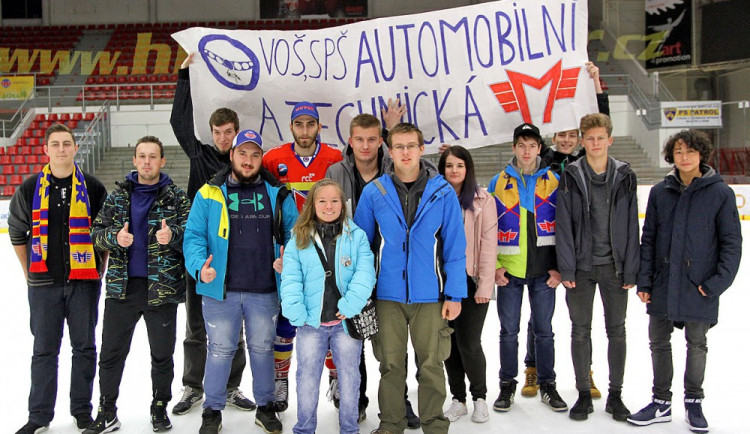 Motor prodloužil vítěznou šňůru na deset utkání