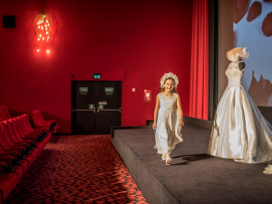 Listopadová Dámská jízda v CineStaru