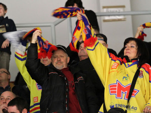 Na rychlý vedoucí zásah Ústí dokázali domácí v 11. minutě zareagovat a fanoušci mohli slavit