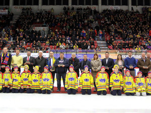 Nejvýznamnější partneři a sponzoři ČEZ Motoru České Budějovice, kteří dorazili na duel s Kladnem