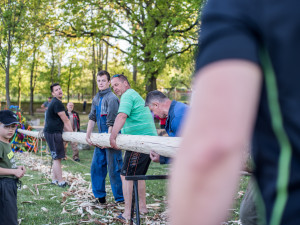 Stavění májky v Chlumci 2018