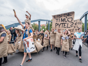 Králem Budějovického Majálesu se stal Martin Picek z Gymnázia J. V. Jirsíka