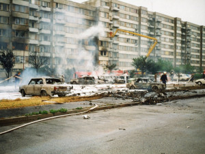 Pád stíhaček na sídliště Vltava