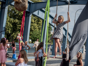 Na Zlatém mostě mohly děti vyzkoušet své dovednosti. 