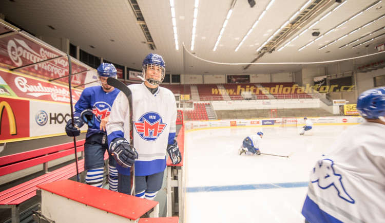 První trénink hokejistů Motoru na ledě při přípravě na sezonu 2018/2019