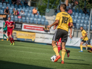 Paráda na úvod, Dynamo porazilo Třinec.