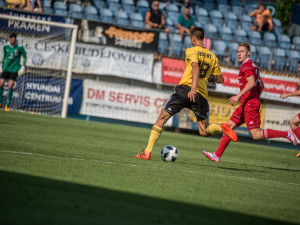 Paráda na úvod, Dynamo porazilo Třinec.