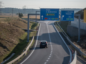 Hlavní tah mezi Ševětínem a Borkem je na dva týdny zavřený